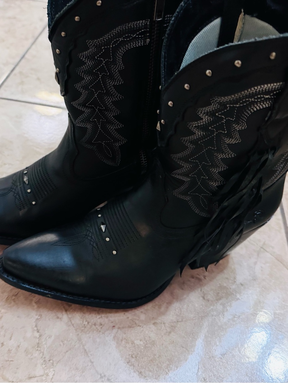 Durango DRD0432 Black Leather Fringe Studded Western Cowboy Boots 9.5
